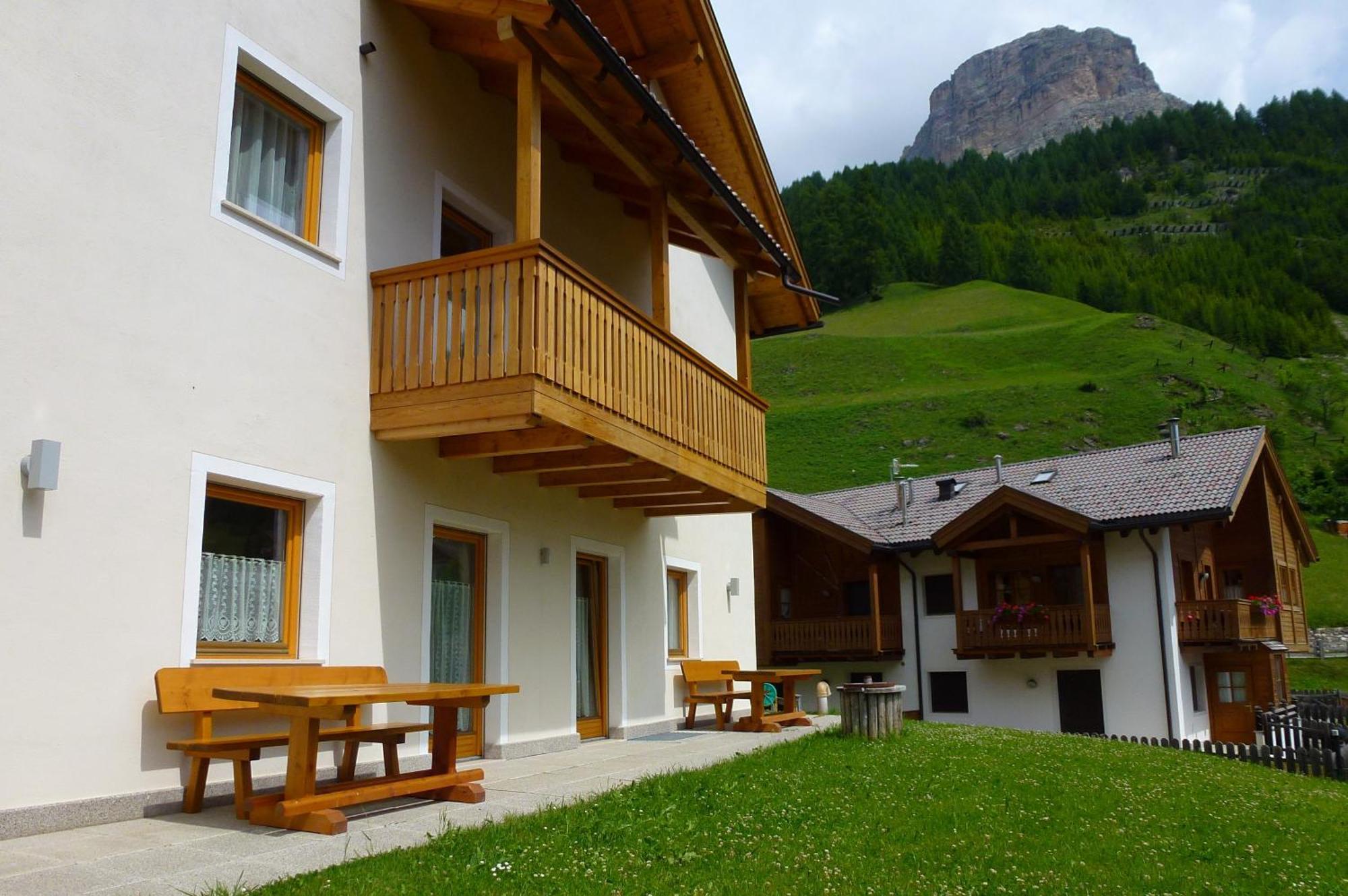 Residence Ciasa Dl Mone Colfosco Exteriör bild