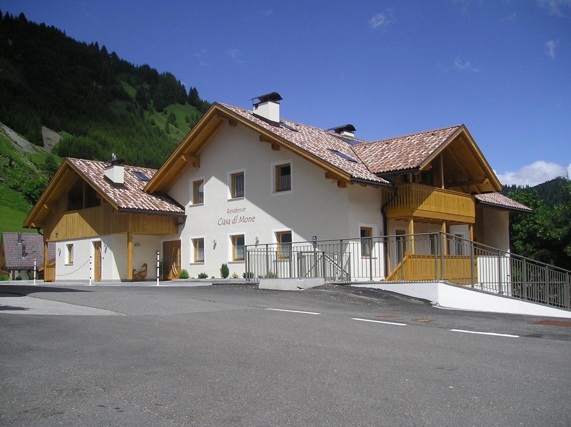 Residence Ciasa Dl Mone Colfosco Exteriör bild